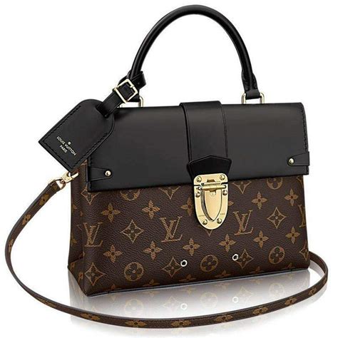 quer roupa da armani bolsa da louis vuitton|Bolsas Femininas Giorgio Armani .